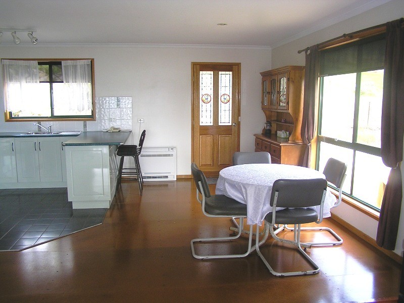 73 Lagoon Road, White Beach TAS 7184