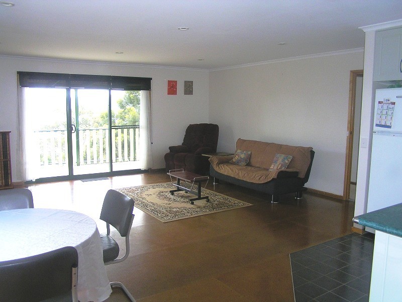 73 Lagoon Road, White Beach TAS 7184