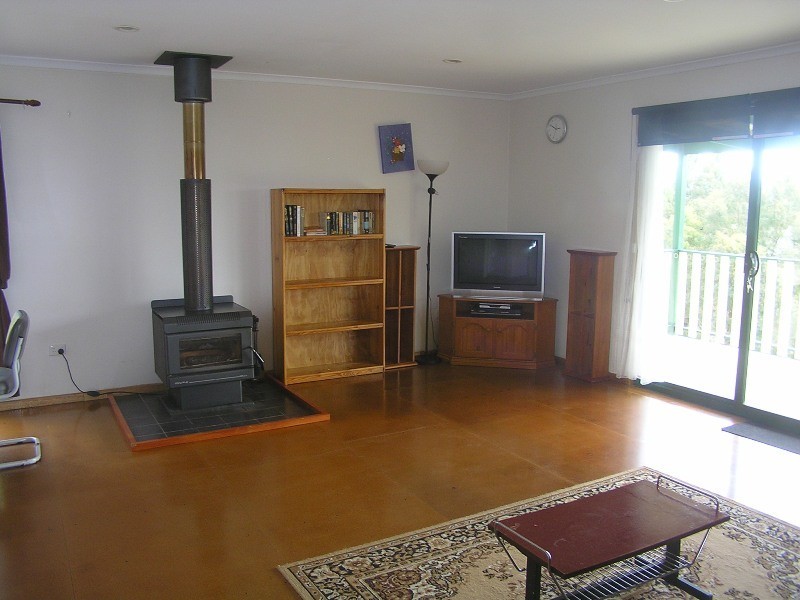 73 Lagoon Road, White Beach TAS 7184