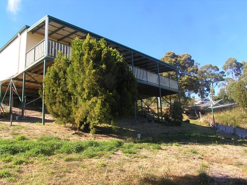 73 Lagoon Road, White Beach TAS 7184
