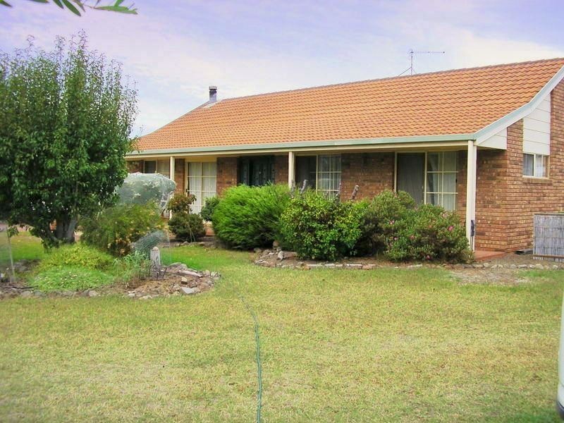 4 Lyeena Street, Dodges Ferry TAS 7173