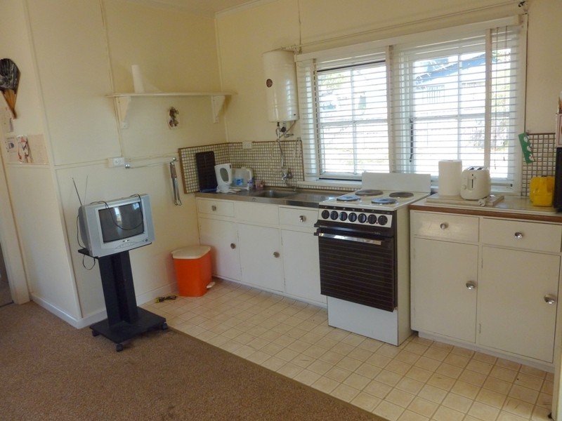 5 Richards Avenue, Dodges Ferry TAS 7173