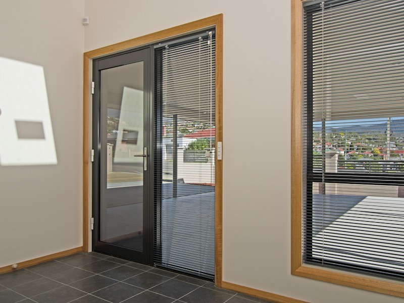 Unit 2-71 Giblin Street, Lenah Valley TAS 7008