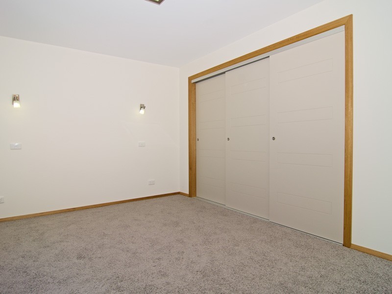 Unit 2-71 Giblin Street, Lenah Valley TAS 7008