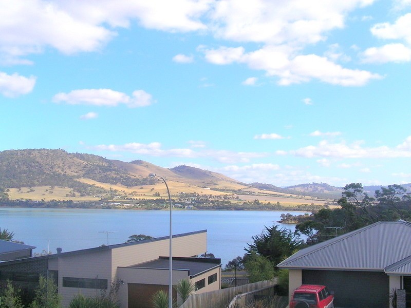 64 Reynolds Road, Midway Point TAS 7171