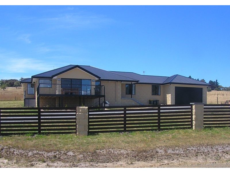 35 Colleen Crescent, Primrose Sands TAS 7173
