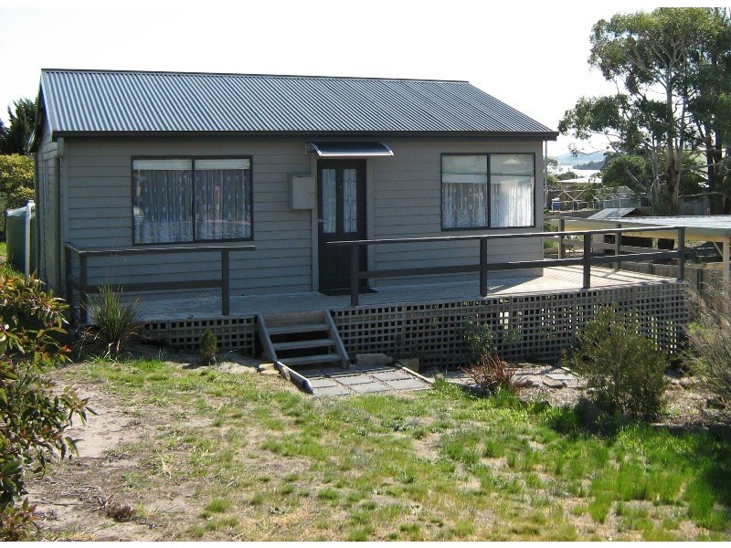 4 Chaffeys Drive, Dodges Ferry TAS 7173