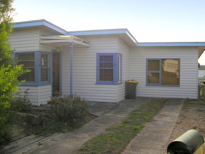 7 Fifth Avenue, Dodges Ferry TAS 7173