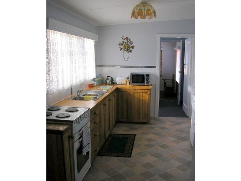 7 Fifth Avenue, Dodges Ferry TAS 7173