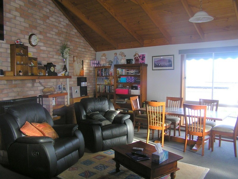 10 Bay Road, Midway Point TAS 7171