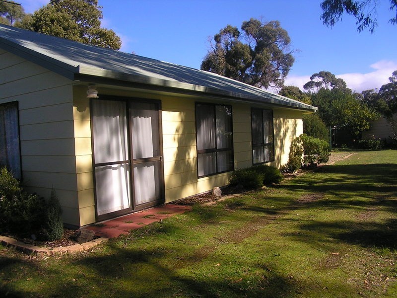 37 Beach Street, White Beach TAS 7184
