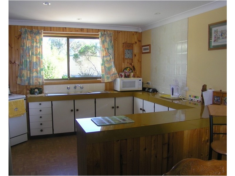 37 Beach Street, White Beach TAS 7184