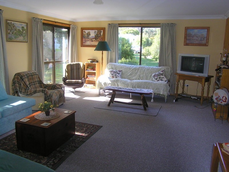 37 Beach Street, White Beach TAS 7184