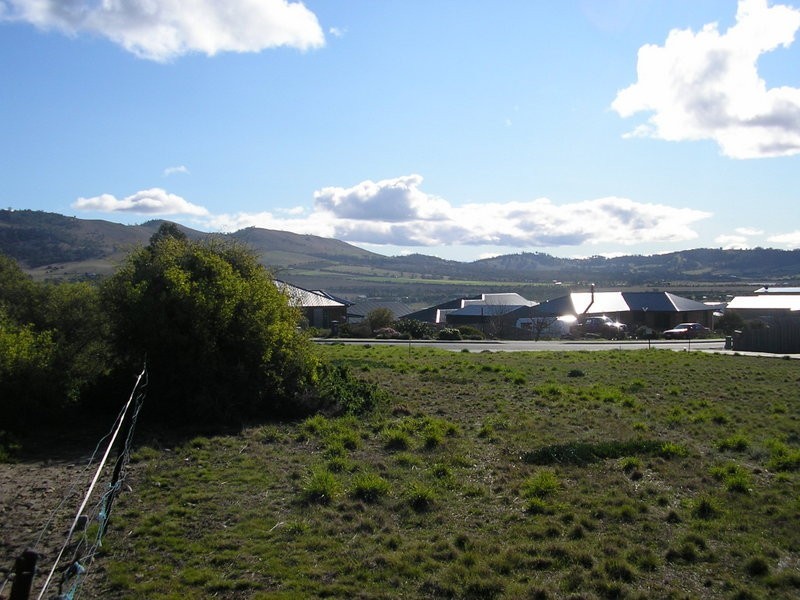 50 Kirabati Road, Midway Point TAS 7171