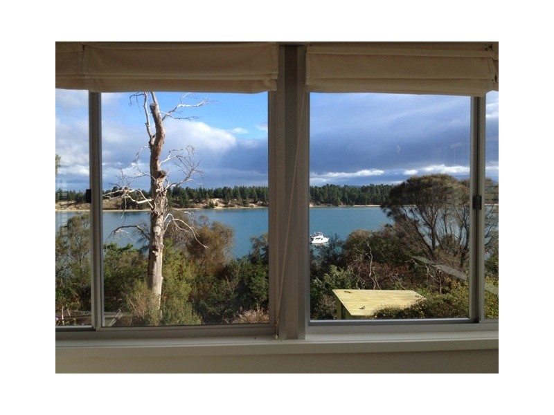 149 Lewisham Scenic Drive, Lewisham TAS 7173