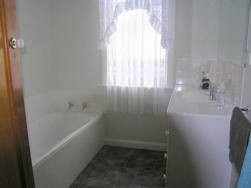 18 Elise Drive, Dodges Ferry TAS 7173