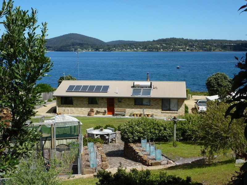 144 Apex Point Road, White Beach TAS 7184