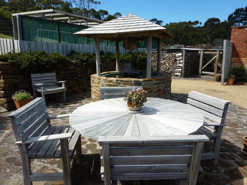 144 Apex Point Road, White Beach TAS 7184