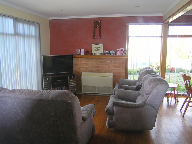 4 Suncrest Street, Midway Point TAS 7171