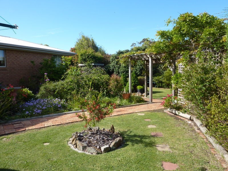 6 Waterloo Road, Swansea TAS 7190