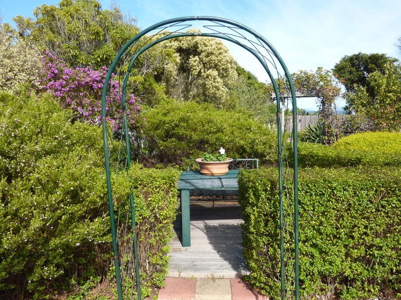 6 Waterloo Road, Swansea TAS 7190