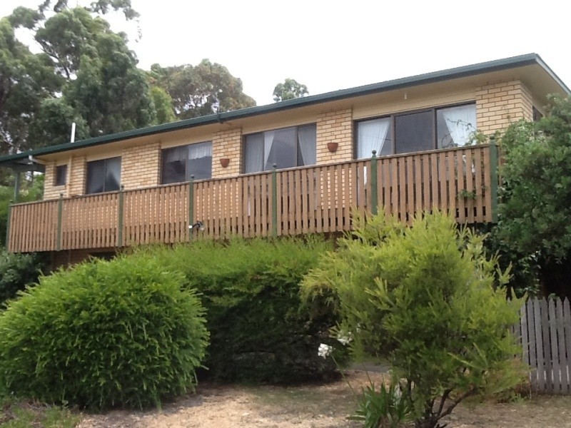 162 Apex Point Road, White Beach TAS 7184