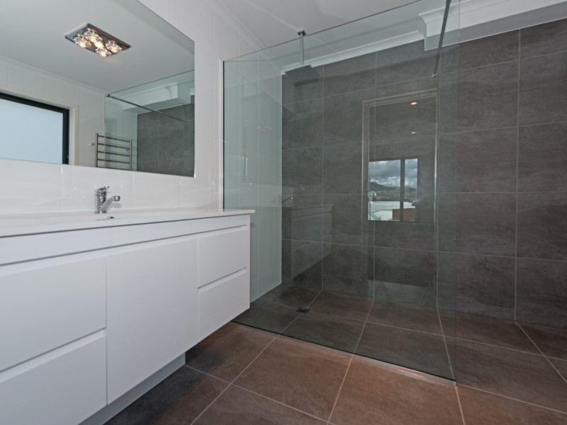 74 Reynolds Road, Midway Point TAS 7171