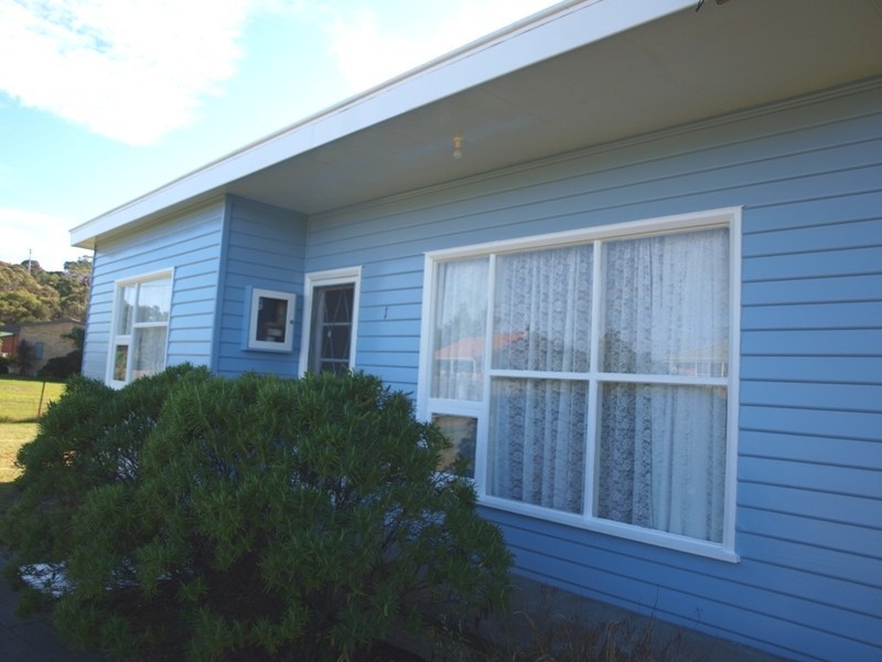 1 Lyeena Street, Carlton TAS 7173