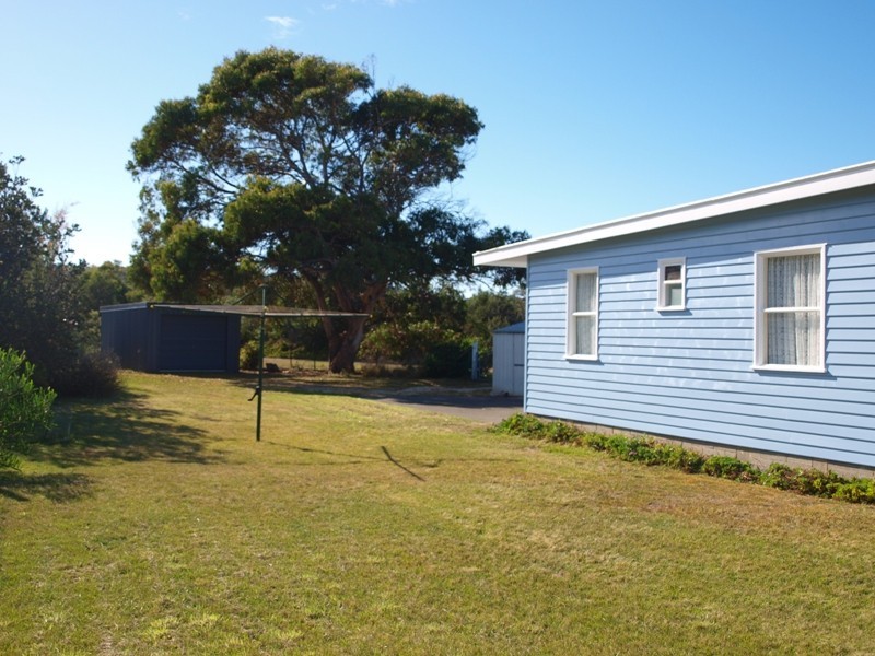 1 Lyeena Street, Carlton TAS 7173