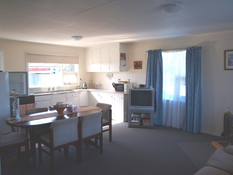 1 Lyeena Street, Carlton TAS 7173