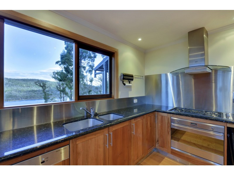236 Old Jetty Road, Eaglehawk Neck TAS 7179