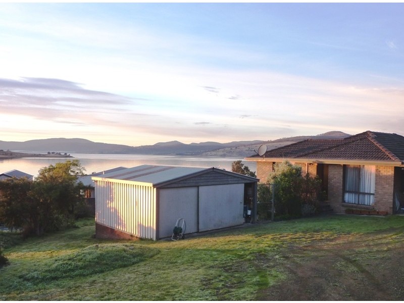 7 Longs Road, Boomer Bay TAS 7177