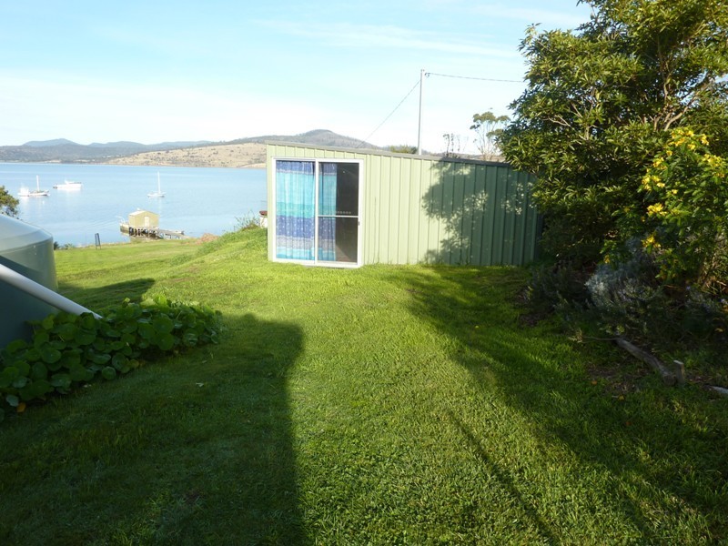 7 Longs Road, Boomer Bay TAS 7177