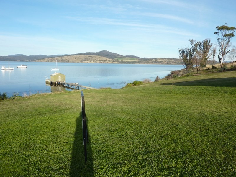 7 Longs Road, Boomer Bay TAS 7177