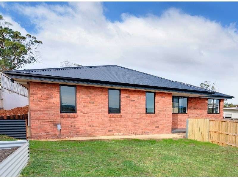 68 Oakdowns Parade, Oakdowns TAS 7019