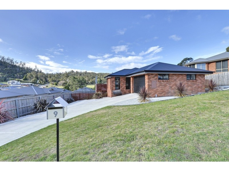 9 Joshua Street, Mornington TAS 7018