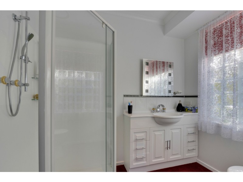 15 Caitlin Court, Midway Point TAS 7171