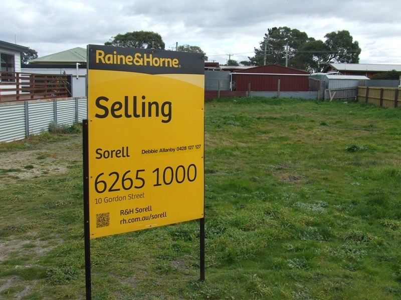 11 Moomere Street, Carlton TAS 7173
