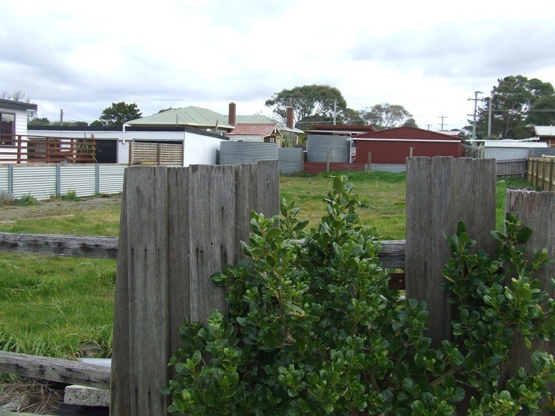 11 Moomere Street, Carlton TAS 7173