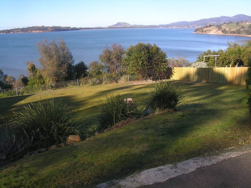 575 Shark Point Road, Penna TAS 7171