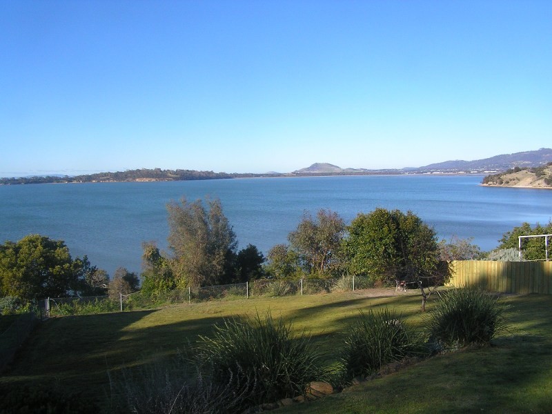 575 Shark Point Road, Penna TAS 7171