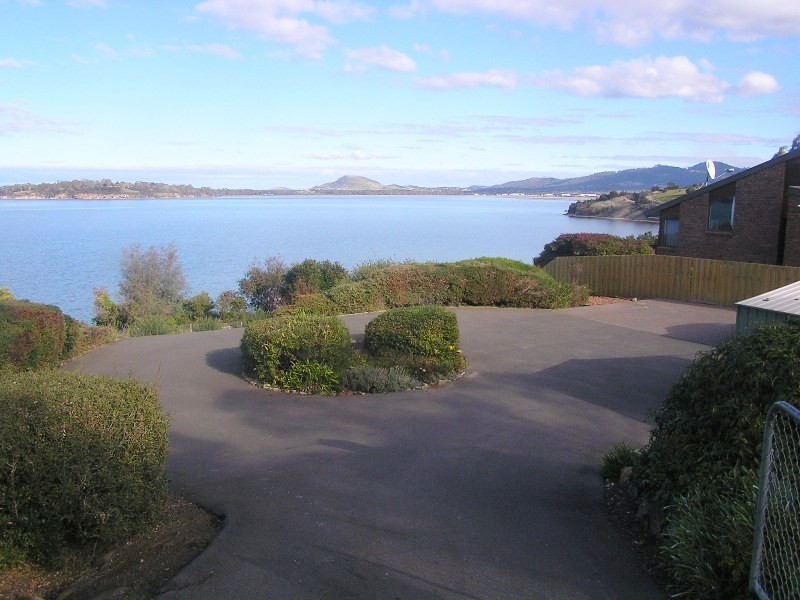 575 Shark Point Road, Penna TAS 7171