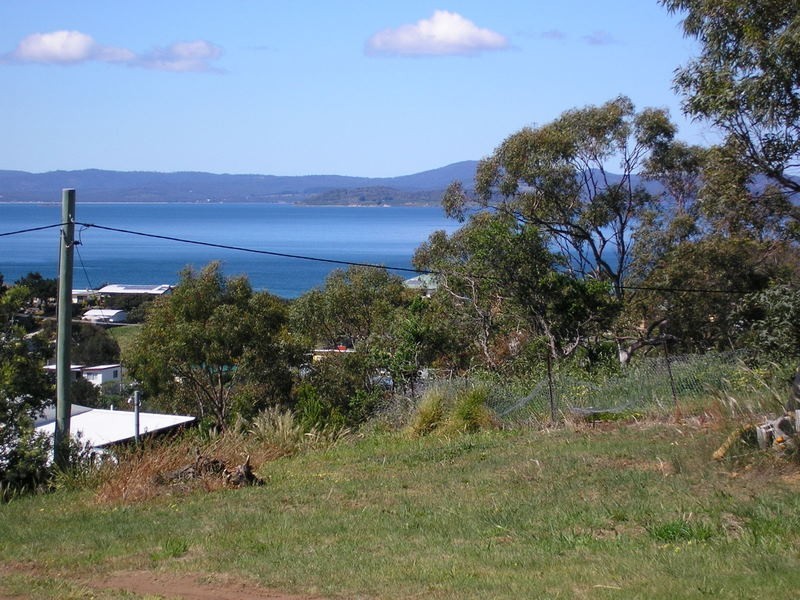 2 Pitt Street, Dodges Ferry TAS 7173