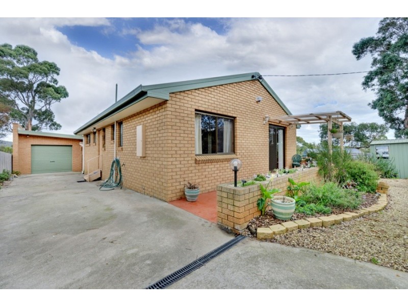 13 Meethenar Street, Carlton TAS 7173