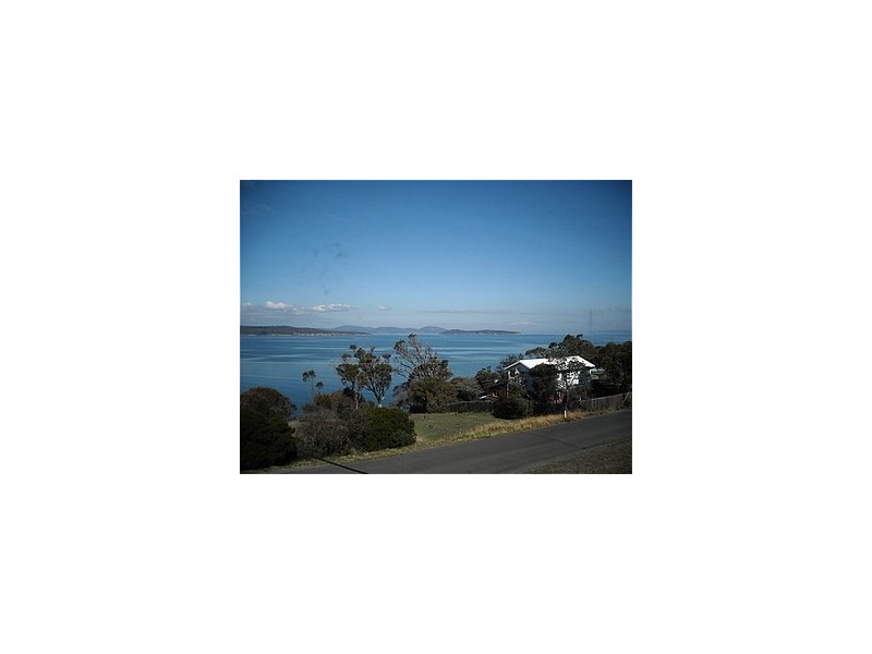 26 Linden Road, Primrose Sands TAS 7173