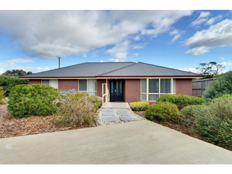 17 Caitlin Court, Midway Point TAS 7171