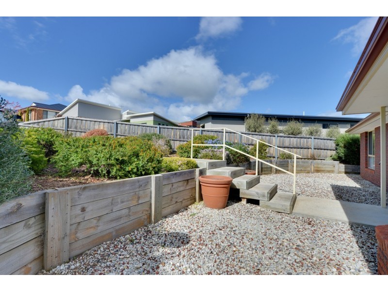 17 Caitlin Court, Midway Point TAS 7171