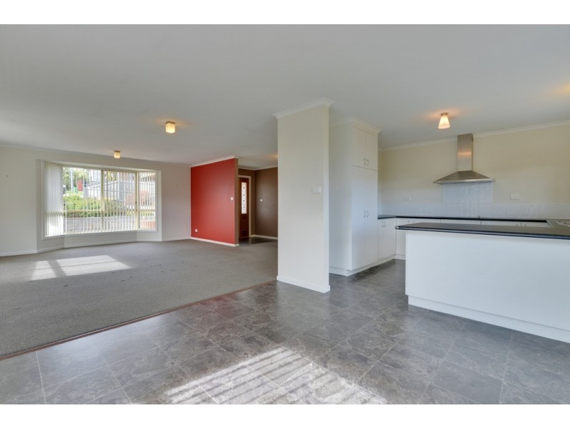 17 Caitlin Court, Midway Point TAS 7171