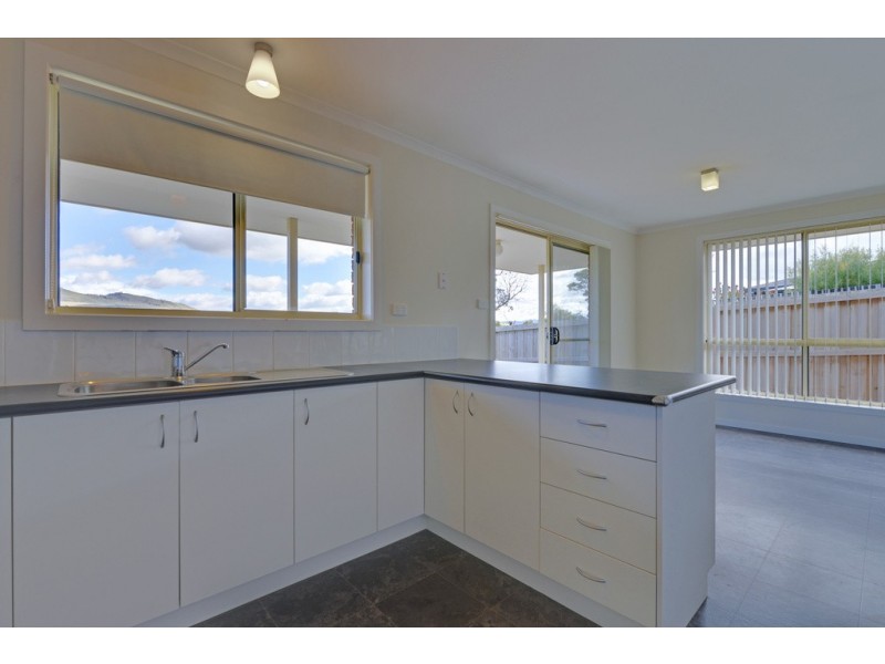 17 Caitlin Court, Midway Point TAS 7171