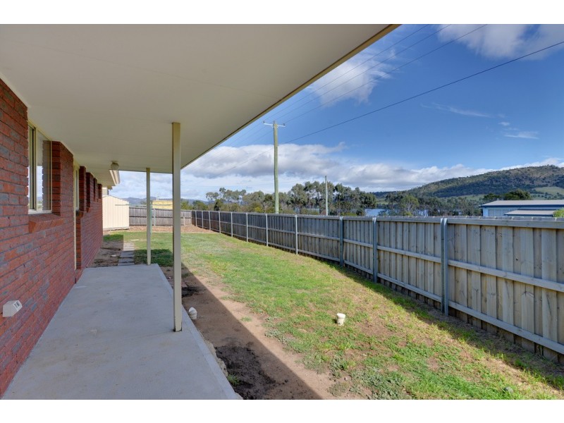 17 Caitlin Court, Midway Point TAS 7171